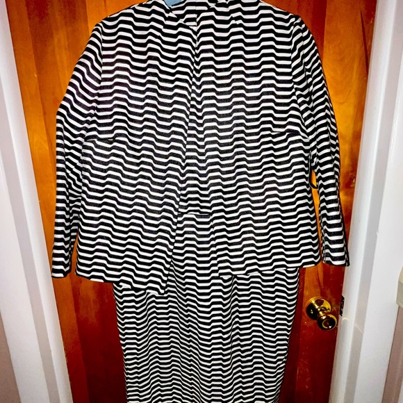 Liz Claiborne sleeveless dress with matching jacket. Size 10. - Picture 1 of 8